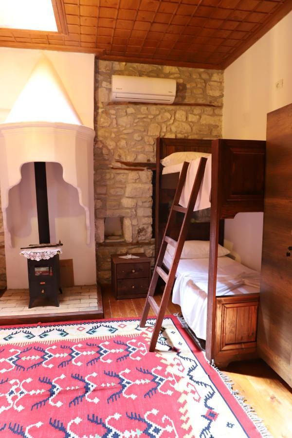 Villa Athina In Berat Castle - Since 1741 מראה חיצוני תמונה