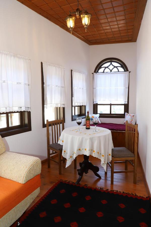 Villa Athina In Berat Castle - Since 1741 מראה חיצוני תמונה
