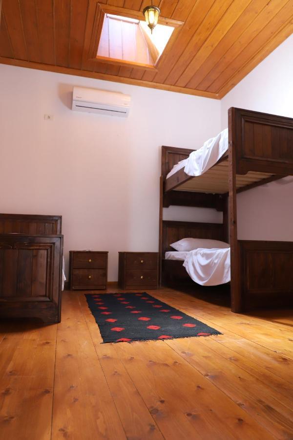 Villa Athina In Berat Castle - Since 1741 מראה חיצוני תמונה