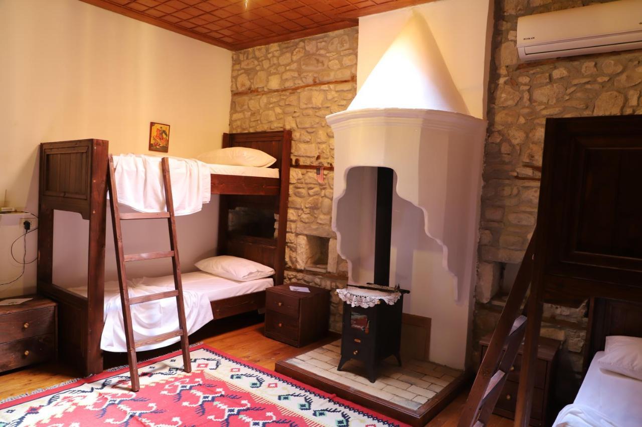 Villa Athina In Berat Castle - Since 1741 מראה חיצוני תמונה