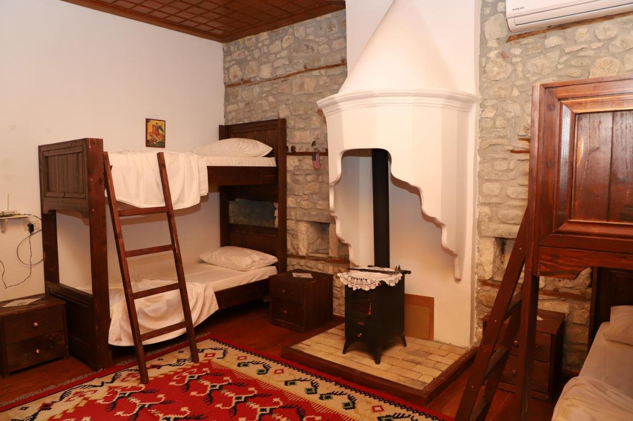 Villa Athina In Berat Castle - Since 1741 מראה חיצוני תמונה